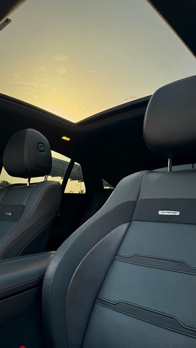 Location Mercedes GLE53 2023 à Dubaï