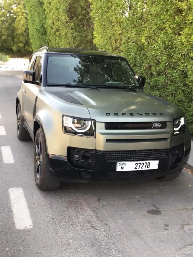 Range Rover Defender 2022 in Dubai