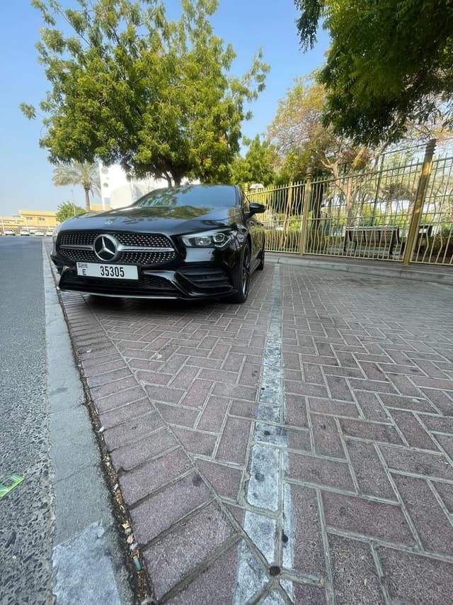 Mercedes Benz CLA