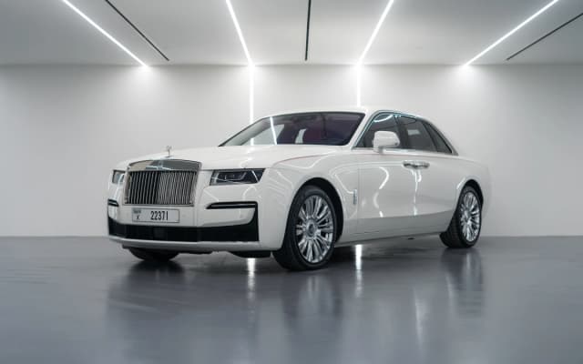 Rolls Royce Ghost For Rent in Dubai
