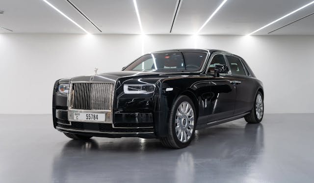 Rent Rolls Royce Phantom 2022 in dubai