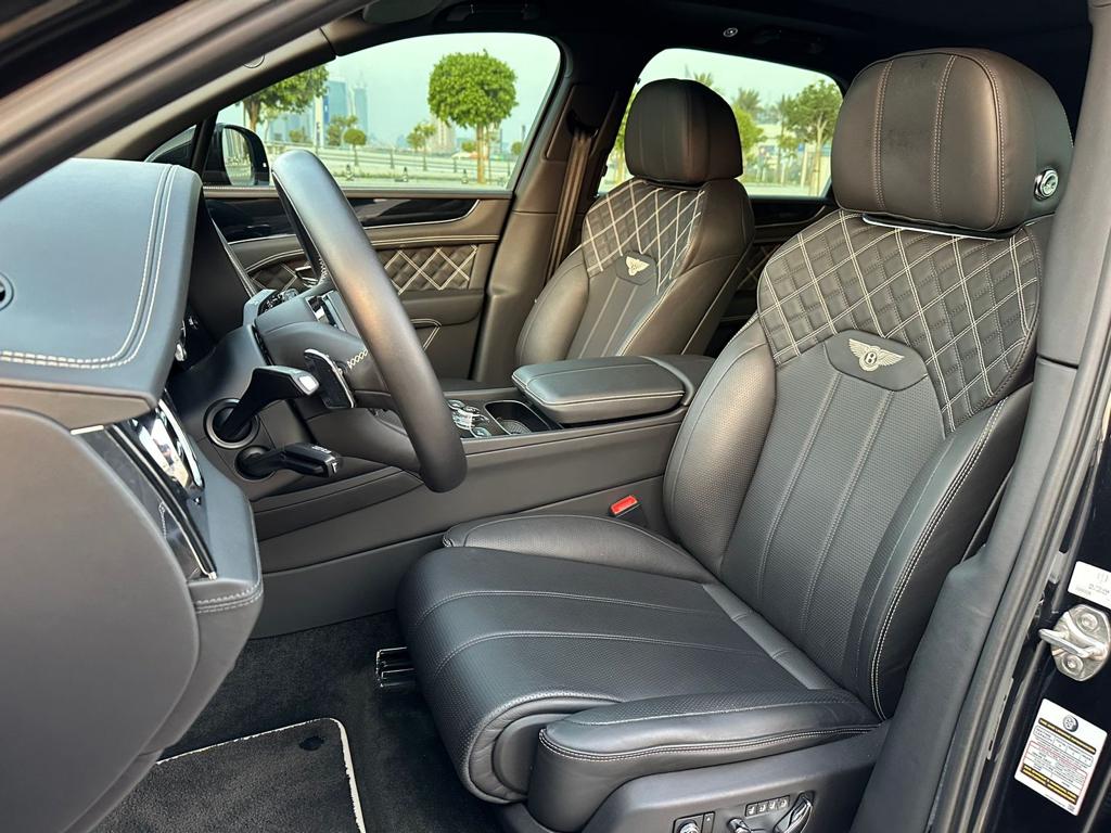 Bentley Bentayga  image 1255