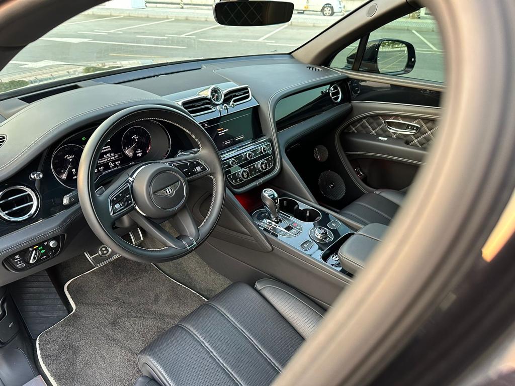 Bentley Bentayga  image 1252