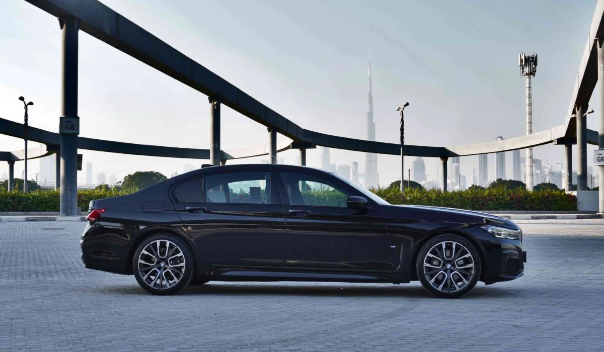 BMW 730Li For Rent image 362