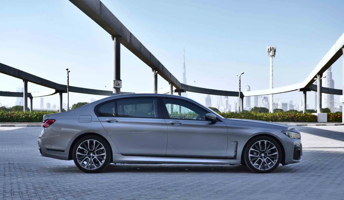 BMW 730Li Rental in Dubai image 371