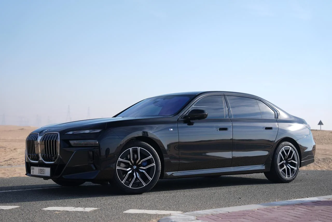 BMW 735 M 2023 image 1201