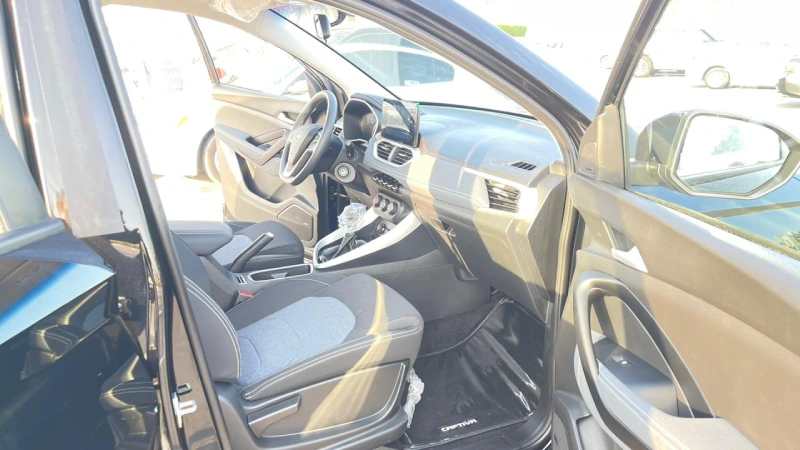 Chevrolet Captiva image 412