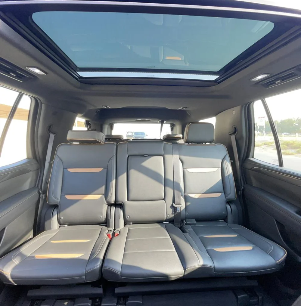  GMC Yukon Denali image 1103