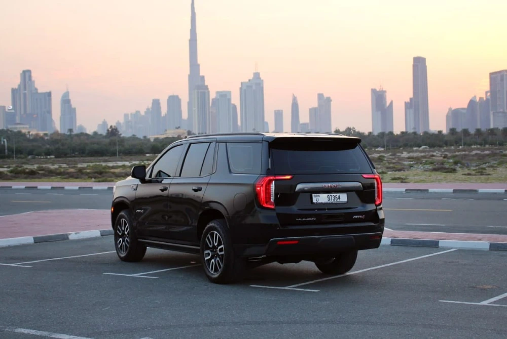  GMC Yukon Denali image 1102