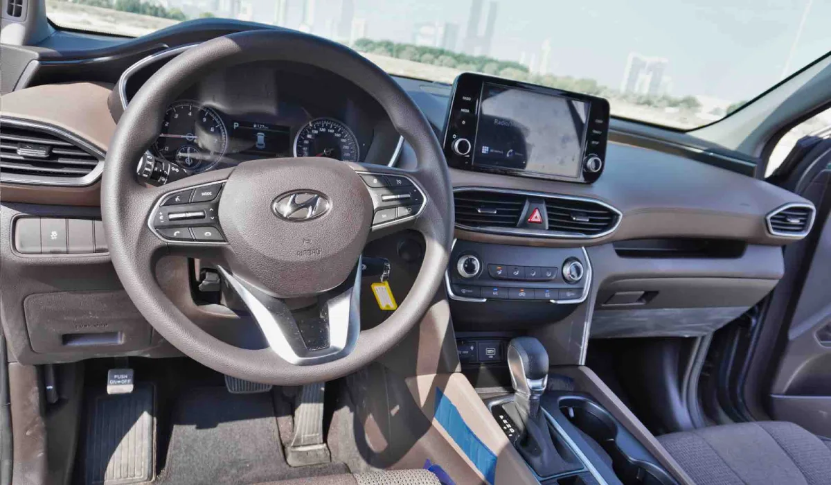 Hyundai Santa Fe for Rental in Dubai image 451