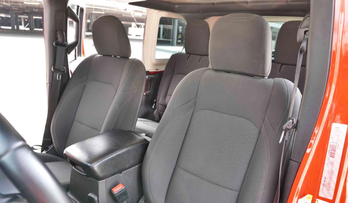 Rent a Jeep Wrangler 2020 image 482