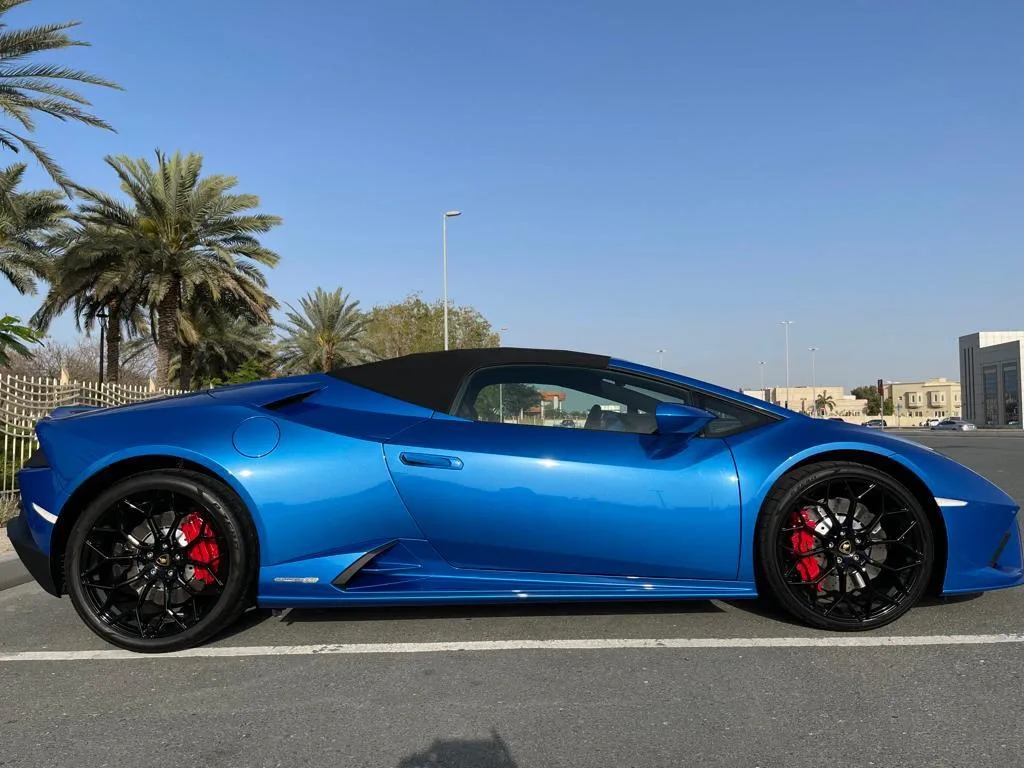 Rental Lamborghini Huracan in Dubai  image 814