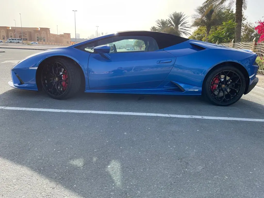 Rental Lamborghini Huracan in Dubai  image 813