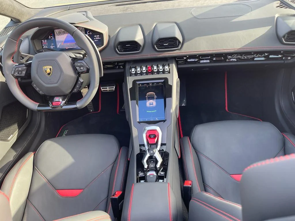 Rental Lamborghini Huracan in Dubai  image 816