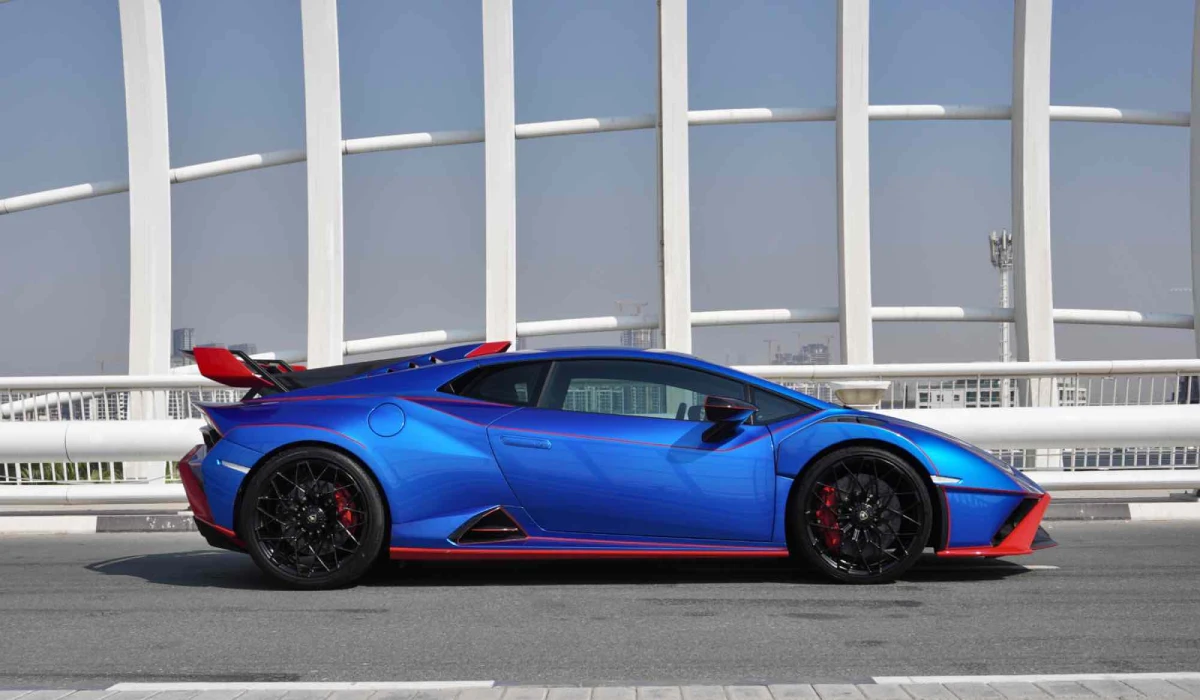 Lamborghini Huracan STO Rental in Dubai image 575