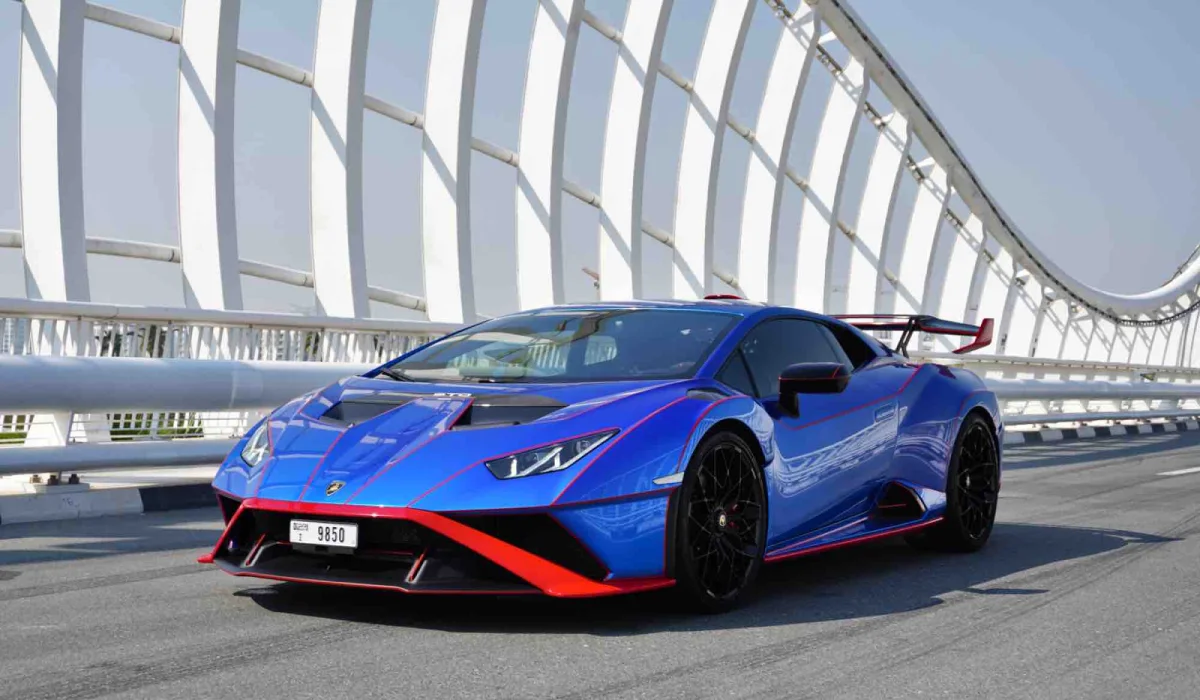 Lamborghini Huracan STO Rental in Dubai image 580