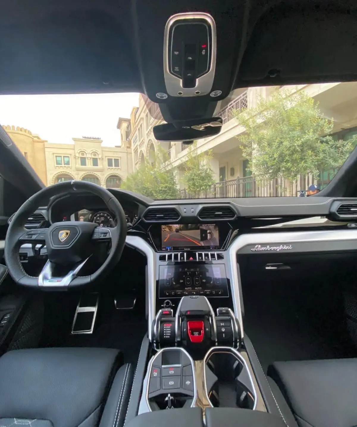 Rent Lamborghini Urus Dubai image 904