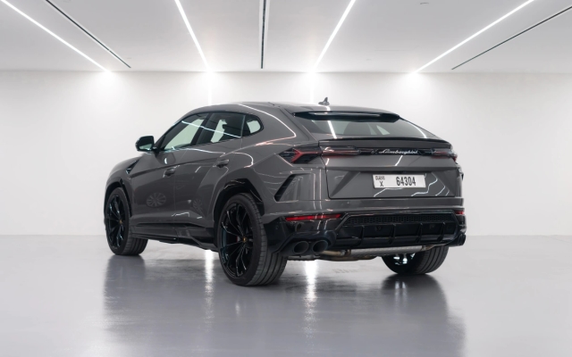 Lamborghini Urus Rental image 34