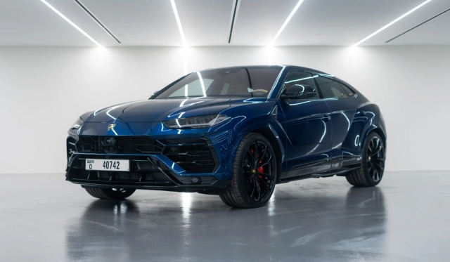 Rental Lamborghini Urus in Dubai image 39