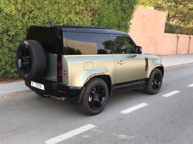 Range Rover Defender 2022 in Dubai image 831