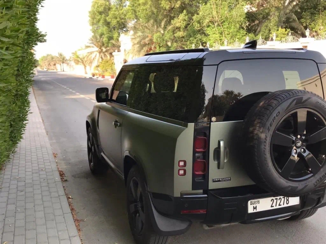 Range Rover Defender 2022 in Dubai image 832