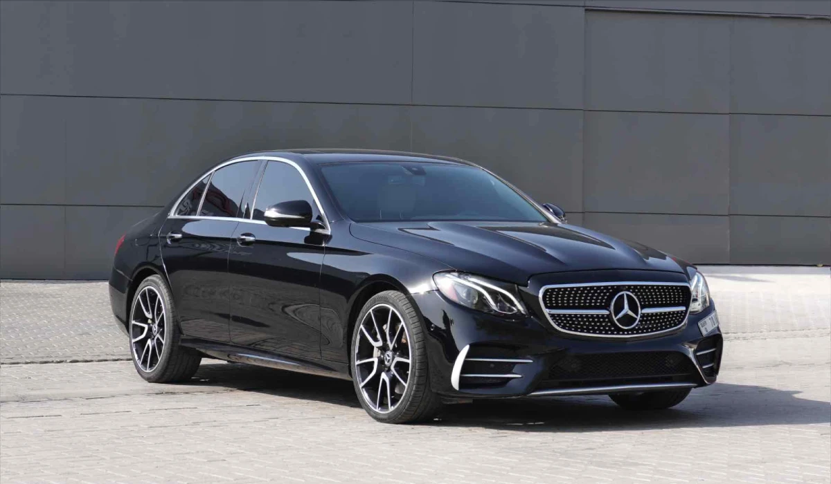 Mercedes Benz AMG E43 Rental image 549