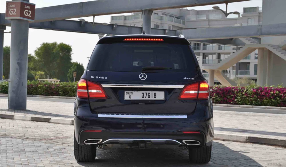 Rent the Mercedes GLS in Dubai image 584