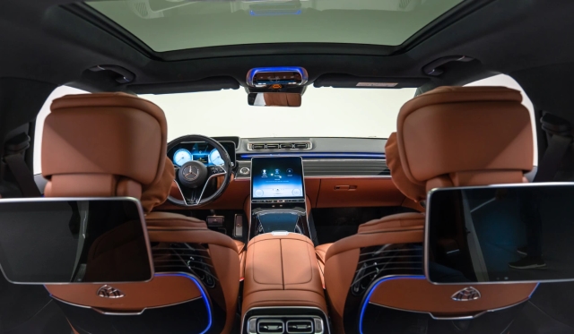 Rent Mercedes Maybach S680 2023 Dubai image 90