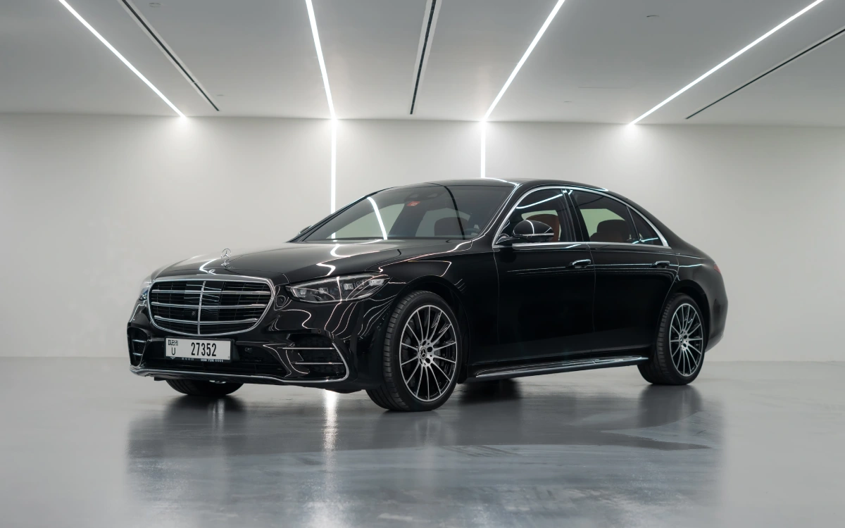 Mercedes S500 For Rent image 29