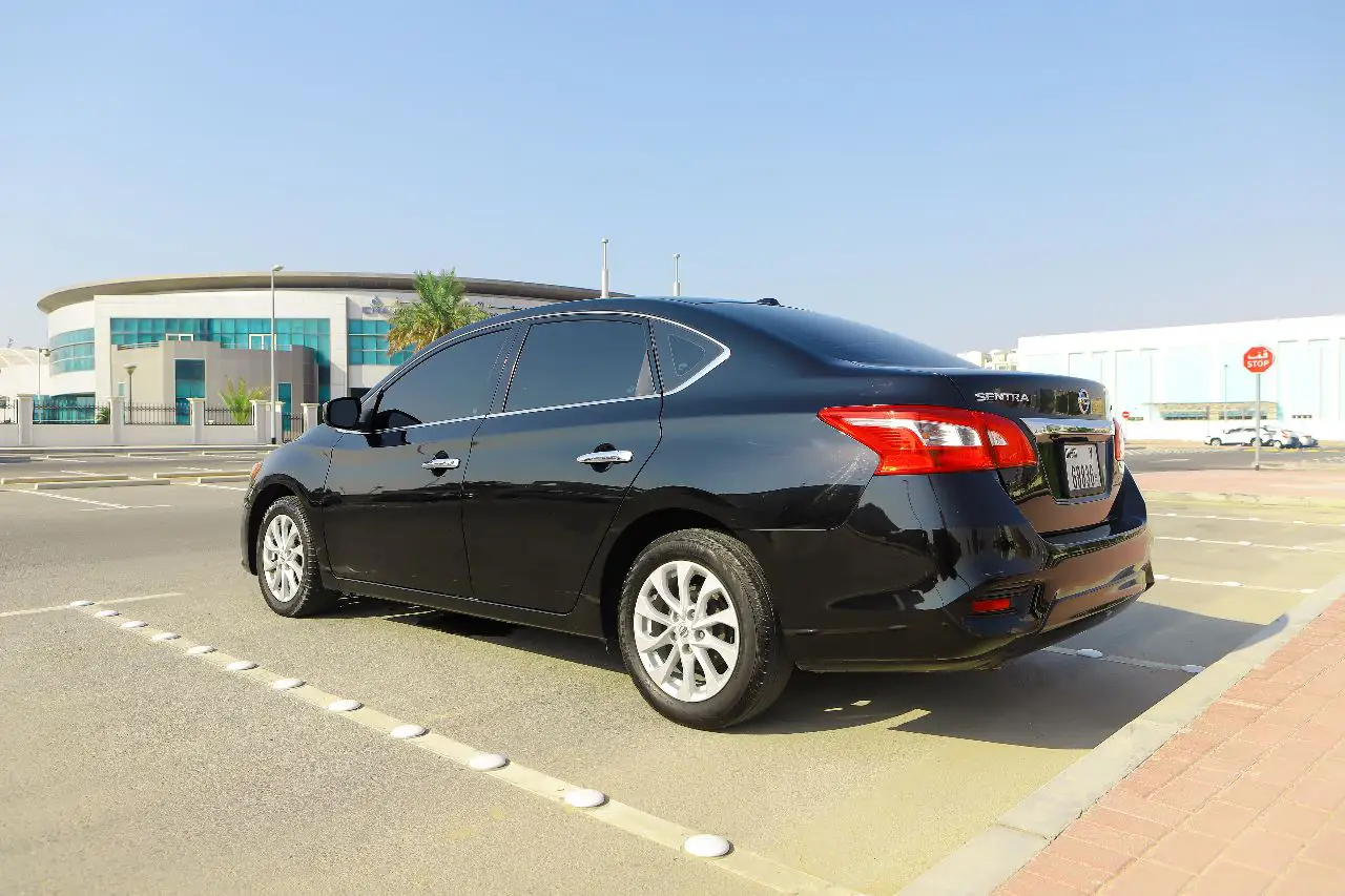 Nissan Sentra image 994