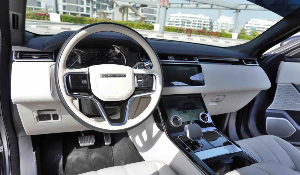 Range Rover R Dynamic 2022 Rental image 658