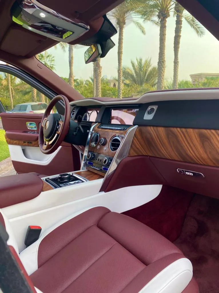 Rolls Royce Cullinan image 1148