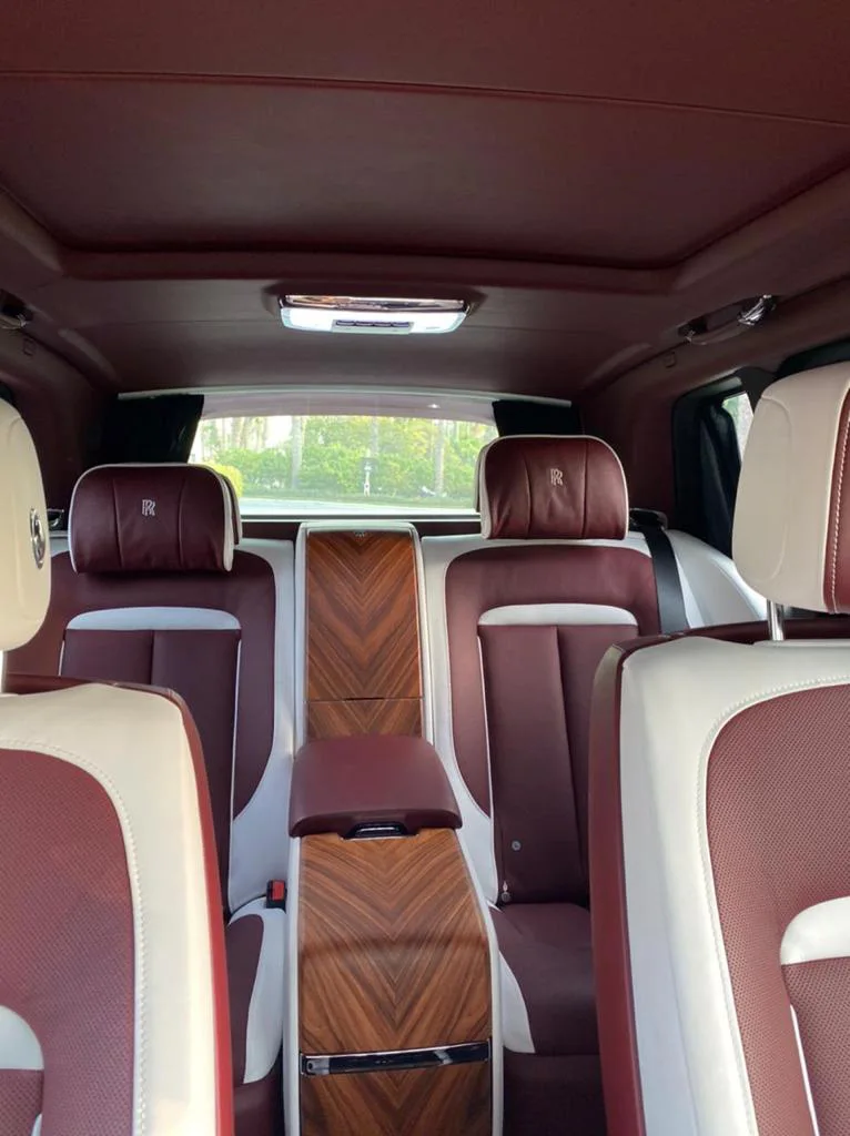 Rolls Royce Cullinan image 1149