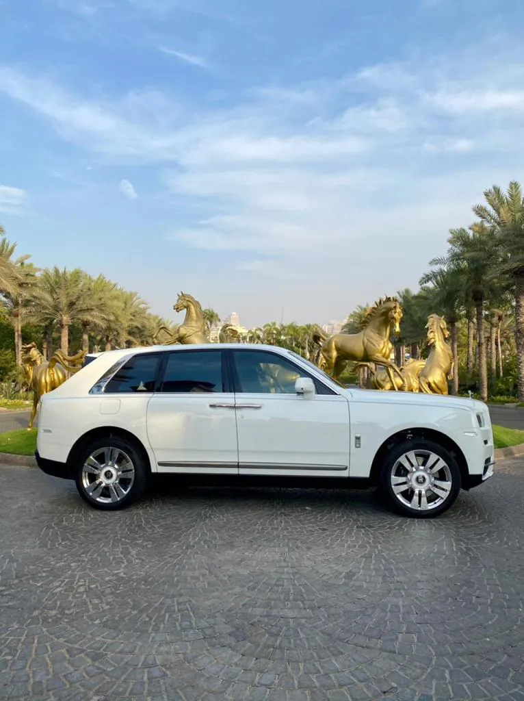 Rolls Royce Cullinan image 1150