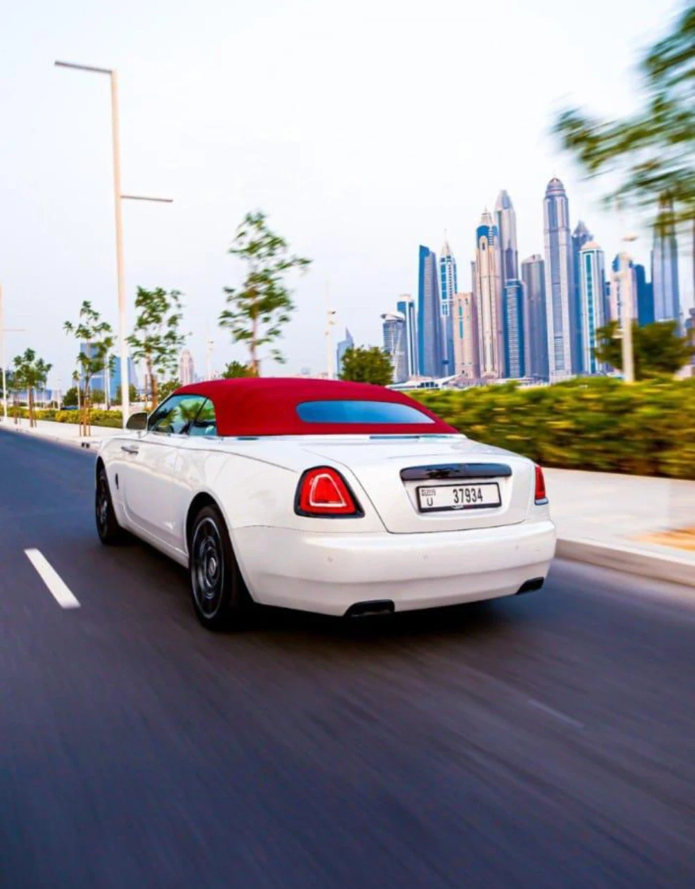 Rolls Royce Dawn image 875