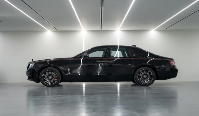 Rent Rolls Royce Ghost  image 44