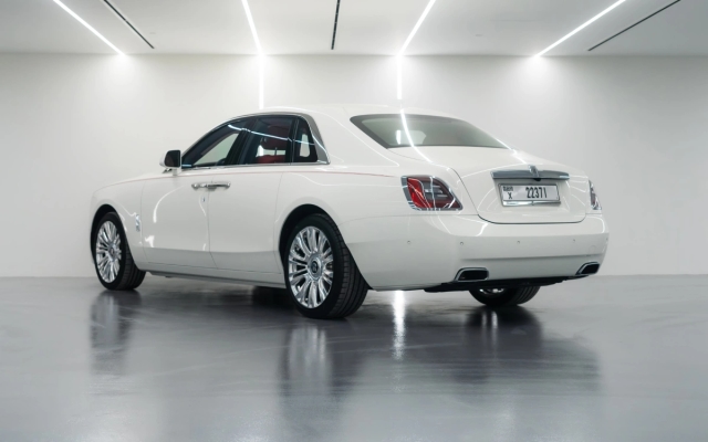 Rolls Royce Ghost For Rent in Dubai image 10