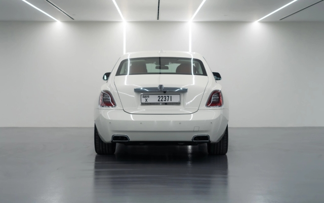 Rolls Royce Ghost For Rent in Dubai image 12