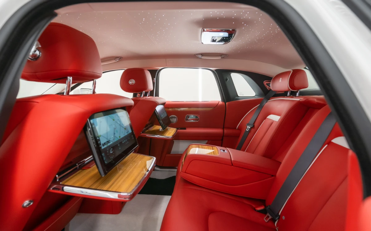 Rolls Royce Ghost For Rent in Dubai image 9