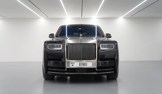 Rolls Royce Phantom 2022 Rental in Dubai image 94