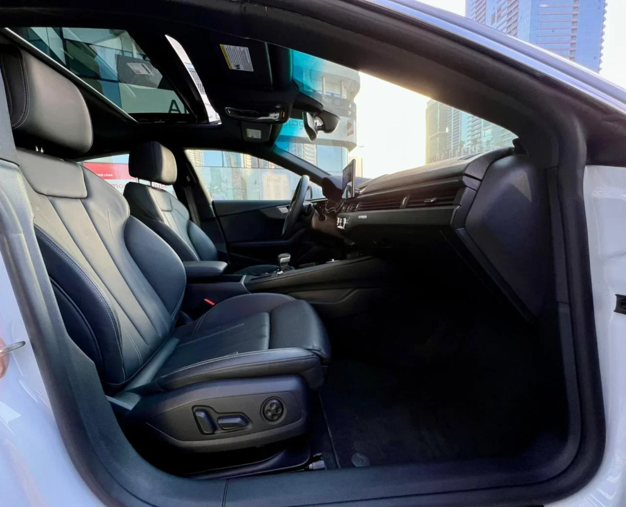 Audi A5 2021 image 942